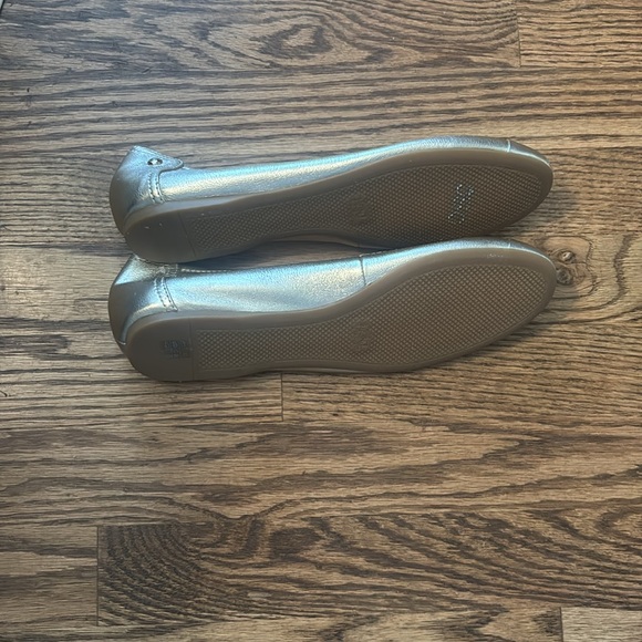 Coach Chelsea Metallic Tmbld Ballet Flats Sz 8M - Picture 3 of 4